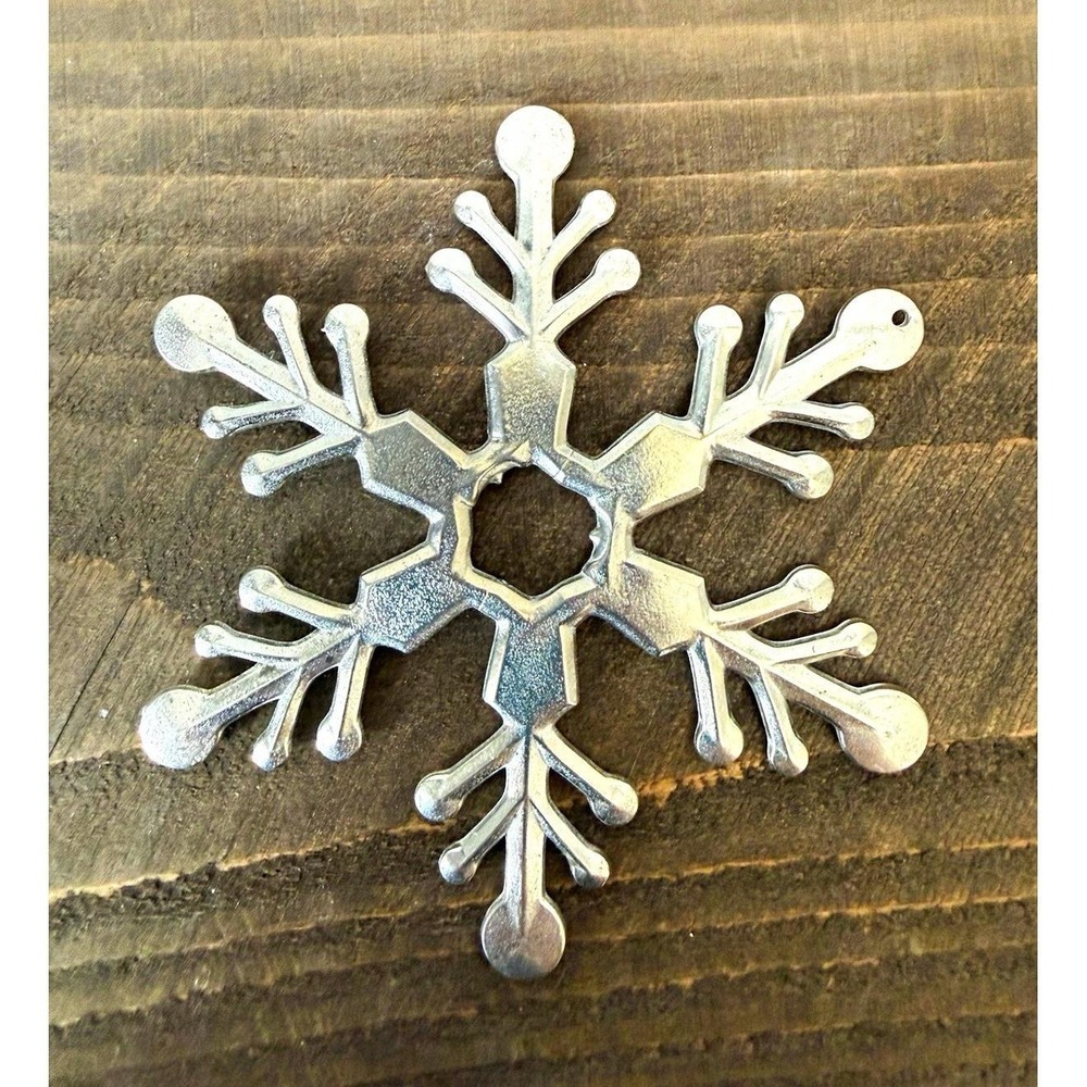 Silver Tone Metal Snowflake Christmas Ornament w/Hanging Hole 4 in, 1 Pc